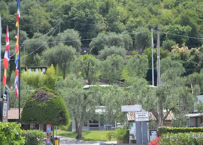 D' Oro Torri * Torri del Benaco